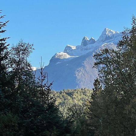 Appartement Bakkebo Rampestreken à Åndalsnes Extérieur photo