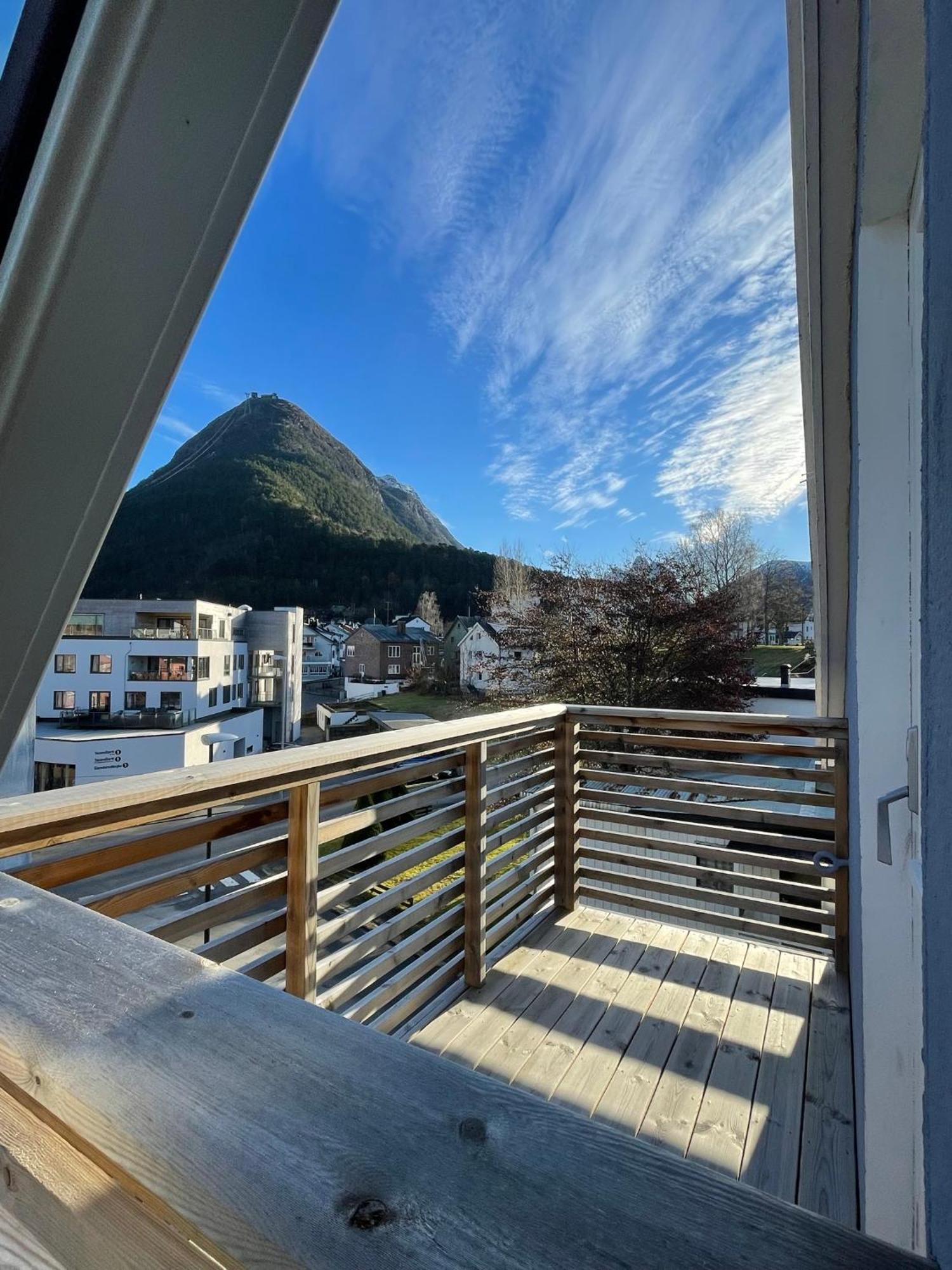 Appartement Bakkebo Rampestreken à Åndalsnes Extérieur photo
