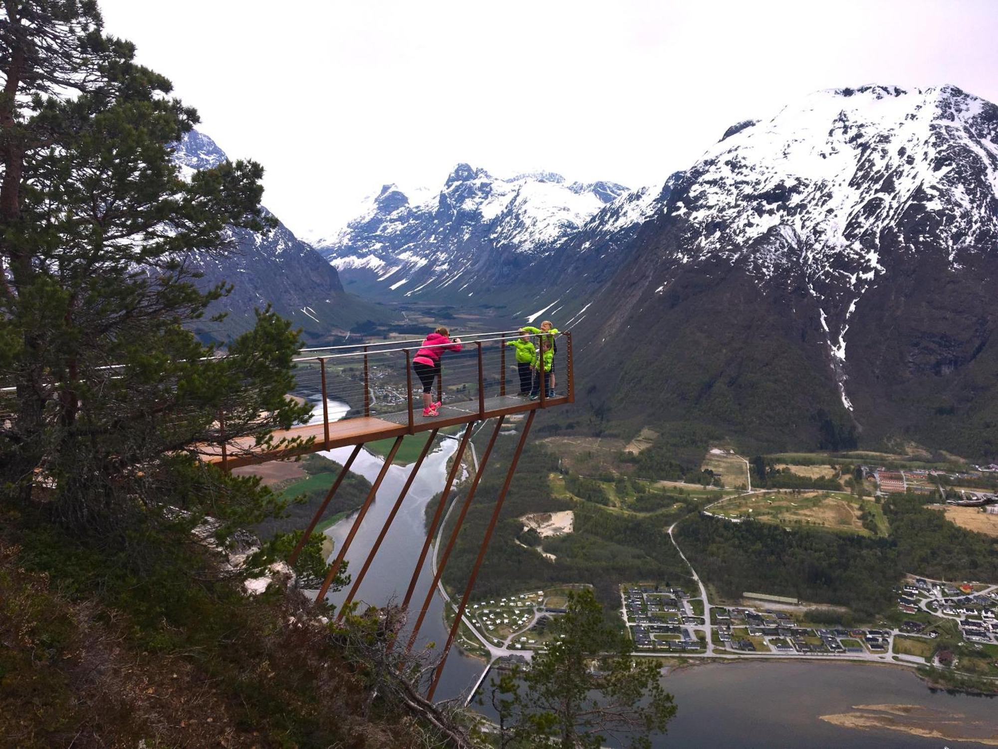 Appartement Bakkebo Rampestreken à Åndalsnes Extérieur photo